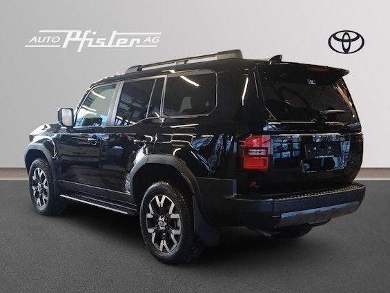 Vehicle image 3 Vehicle image 3