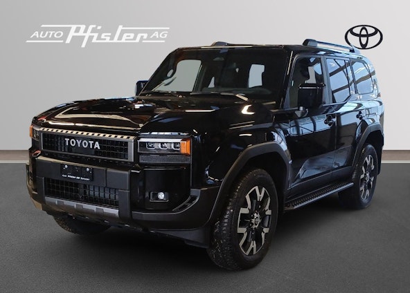 First vehicle image First vehicle image