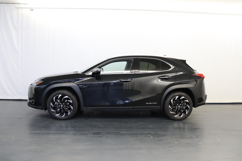Vehicle image LEXUS UX