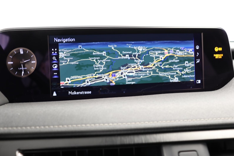 Vehicle image LEXUS UX