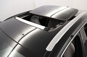 Vehicle image LEXUS UX 300e Excellence