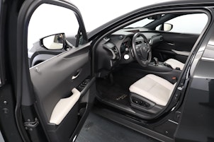 Vehicle image LEXUS UX 300e Excellence