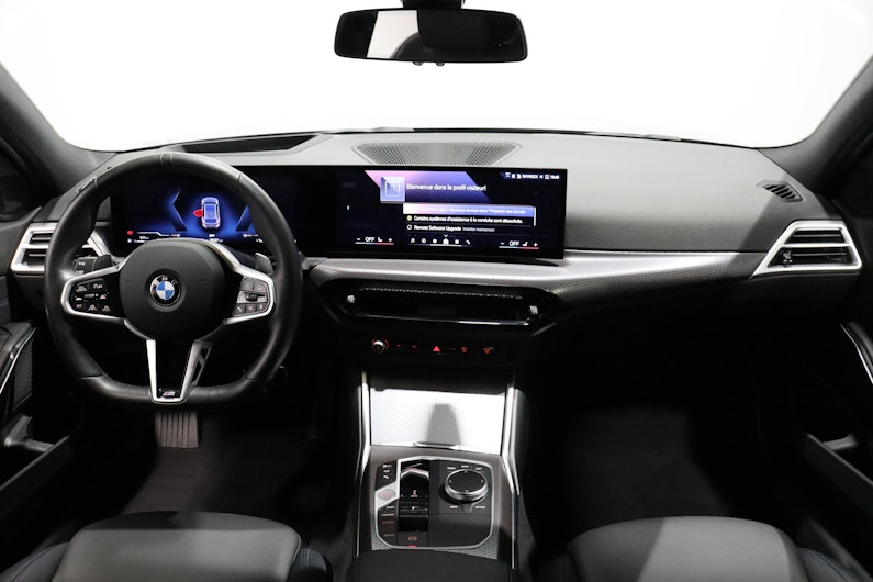 Vehicle image BMW 3 SERIES