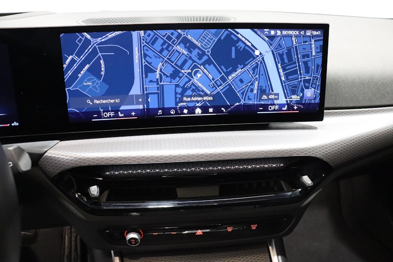 Vehicle image BMW 3 SERIES