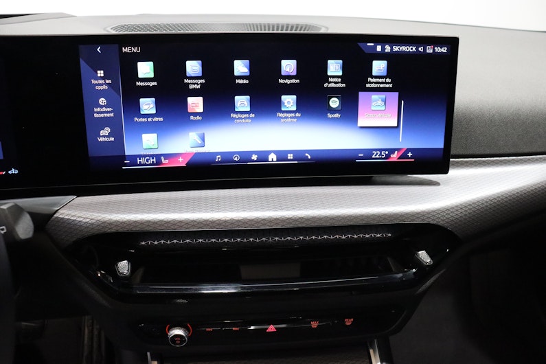 Vehicle image BMW 3 SERIES