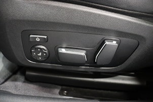 Vehicle image BMW 330d xDrive Touring