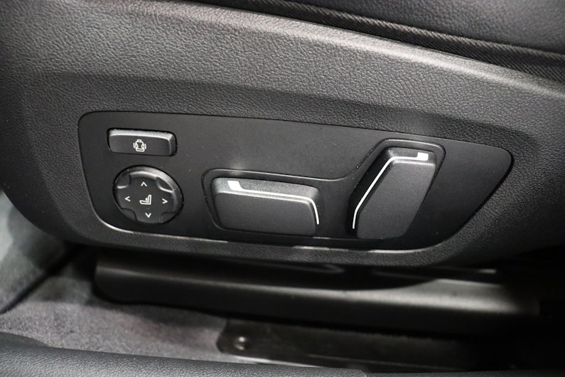 Vehicle image BMW 3 SERIES