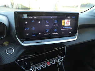 Peugeot 208 1.2 Hybrid Allure Premium