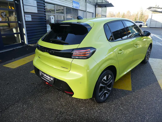 Peugeot 208 1.2 Hybrid Allure Premium