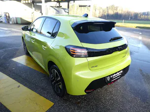 Peugeot 208 1.2 Hybrid Allure Premium