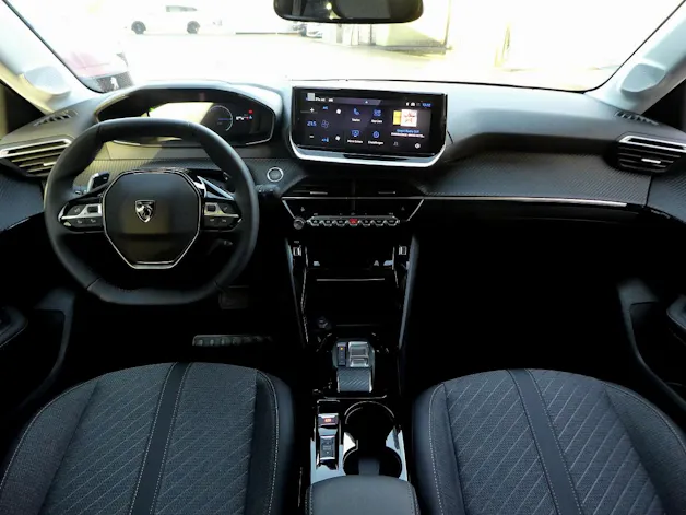 Peugeot 208 1.2 Hybrid Allure Premium