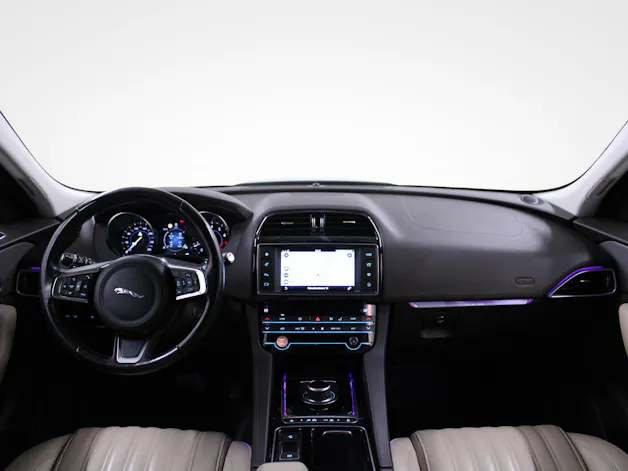 Jaguar F-Pace 2.0 T 250 Portfolio AWD | Schiebedach | ACC