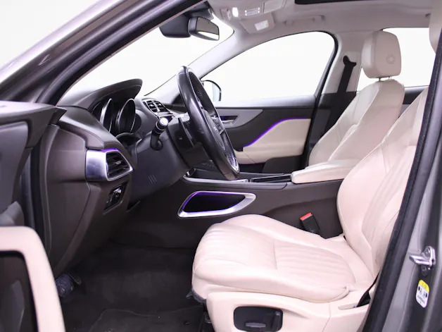 Jaguar F-Pace 2.0 T 250 Portfolio AWD | Schiebedach | ACC