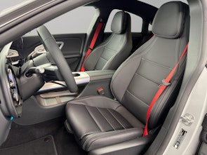 Vehicle image MERCEDES-BENZ CLA 220 AMG Line 4matic