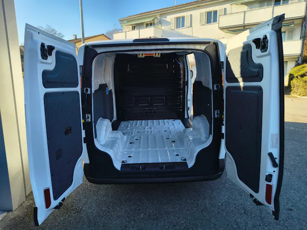 Kia PV5 Cargo 71.2 kWh Plus