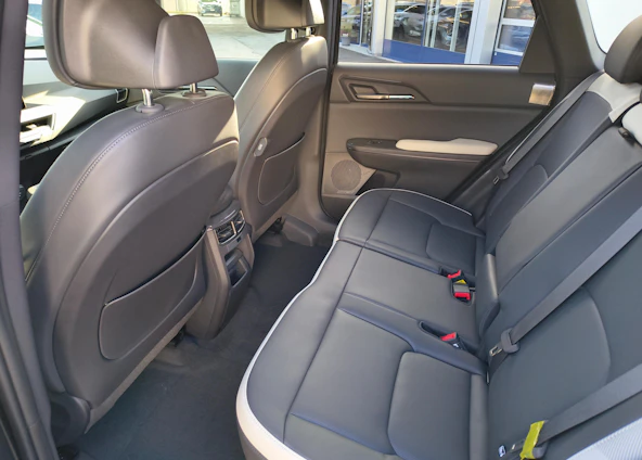 Vehicle image 9 Vehicle image 9