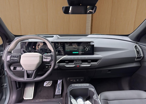 Vehicle image 9 Vehicle image 9