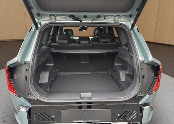 Vehicle image 13 Vehicle image 13