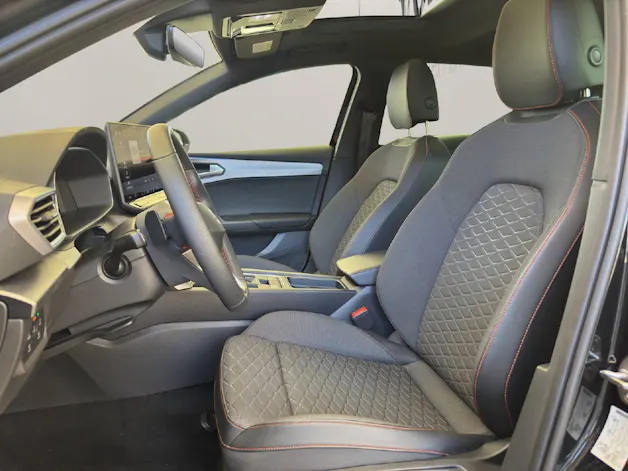 SEAT Leon 1.5 eTSI 150 FR DSG