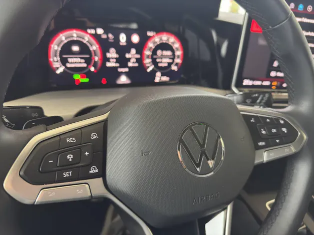 VW Golf VIII 1.5 eTSI DSG