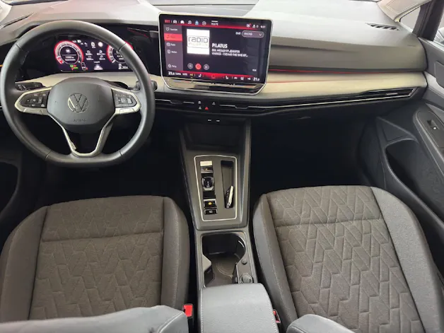 VW Golf VIII 1.5 eTSI DSG