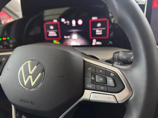 VW Golf VIII 1.5 eTSI DSG