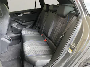 VW Passat Variant 2.0 TDI R-Line DSG