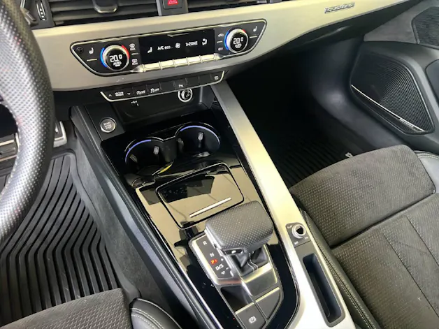 Audi A4 Avant 2.0 45 TFSI S Line quattro S-Tronic