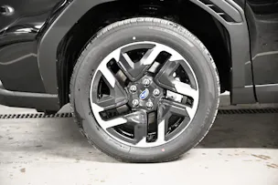 Subaru Forester Station 2.0i e-Boxer Swiss Plus