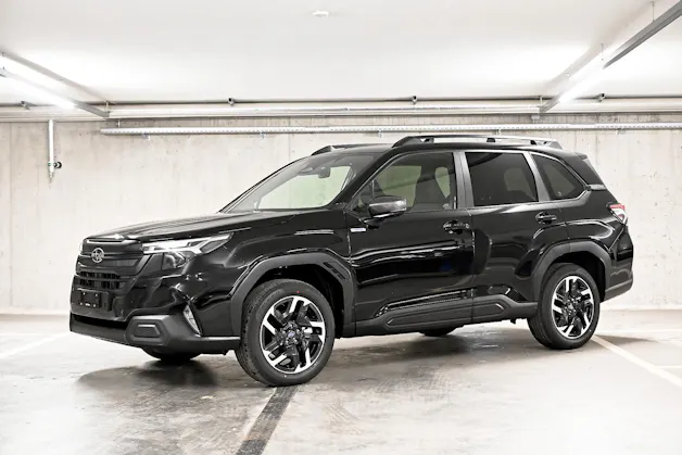 Subaru Forester Station 2.0i e-Boxer Swiss Plus