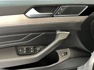 VW Passat Variant 2.0 TDI 150PS Elegance DSG/Automat