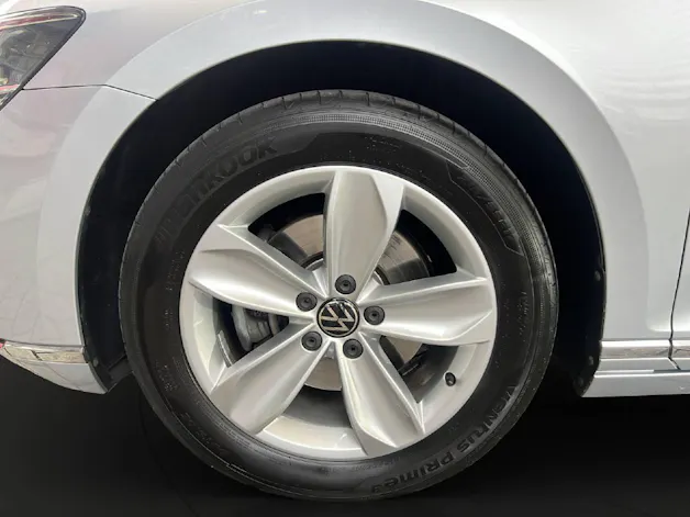 VW Passat Variant 2.0 TDI 150PS Elegance DSG/Automat