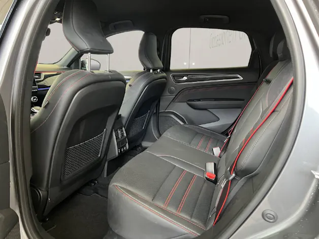 Renault Arkana 1.6 E-Tech R.S. Line Automat