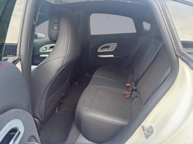 Mercedes-Benz CLA 220 AMG Line 4matic
