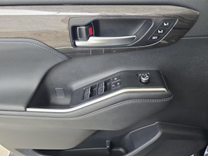 immagine del veicolo TOYOTA Highlander 2.5 HSD Premium / ab 3,99% Leasing bei Abschluss einer Protect Autoversicherung