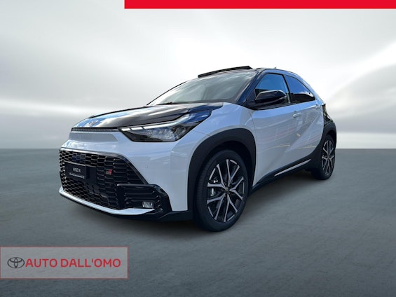 First vehicle image First vehicle image