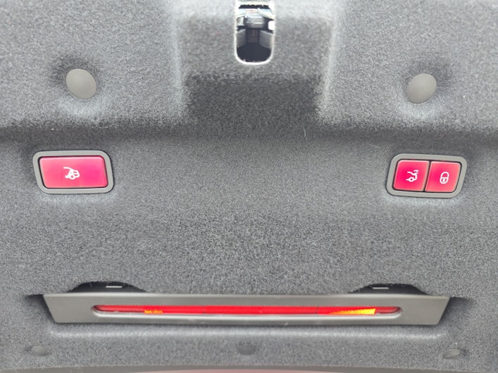 Vehicle image MERCEDES-BENZ SL-CLASS