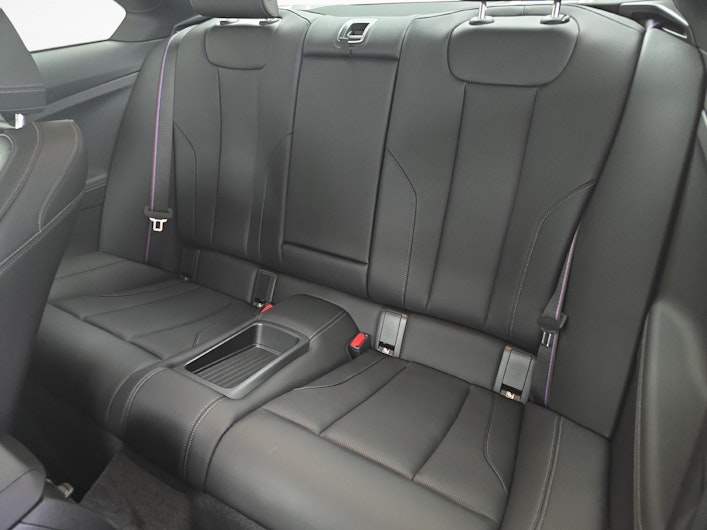 Vehicle image BMW 2 SERIES