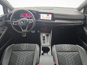 Vehicle image VW Golf VIII Variant 2.0 TSI R-Line DSG 4motion / Jetzt mit attraktivem 1.99% Leasing