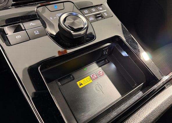 Vehicle image 13 Vehicle image 13