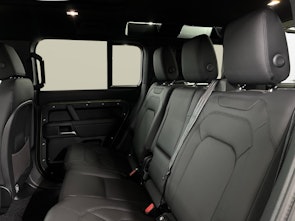 Vehicle image LAND ROVER Defender 110 3.0 D I6 250 X-Dynamic SE