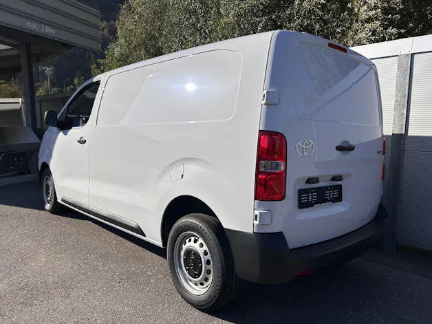 Toyota PROACE Van L1 2.2 D Active