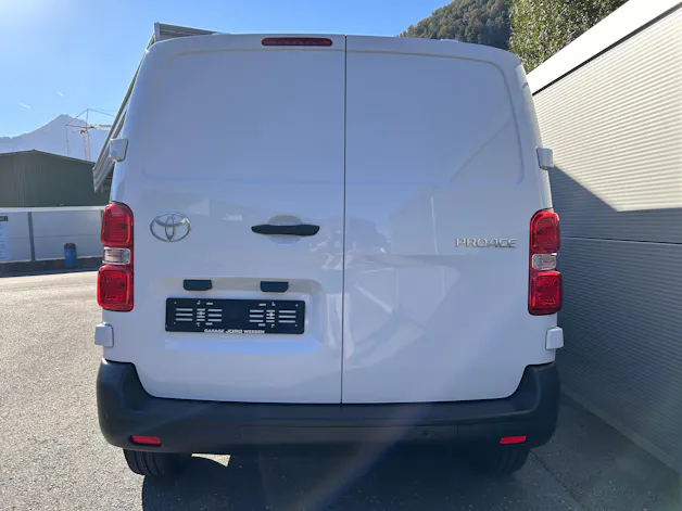 Toyota PROACE Van L1 2.2 D Active