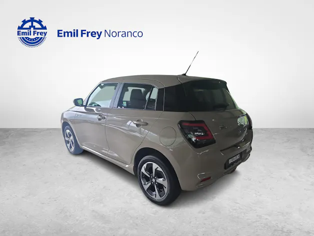 Suzuki Swift 1.2 Sakura Top Hybrid 4x4