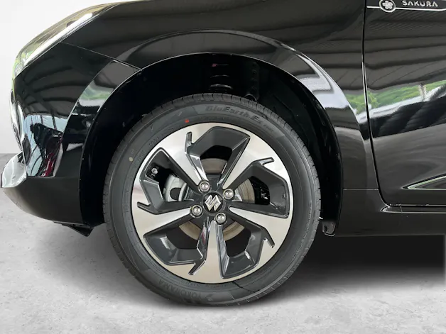 Suzuki Swift 1.2 Sakura Top Hybrid 4x4