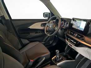 https://vehicle.imgix.net/4163705/fd0b3979-21ea-4d95-8eda-0645e1a79170.jpg