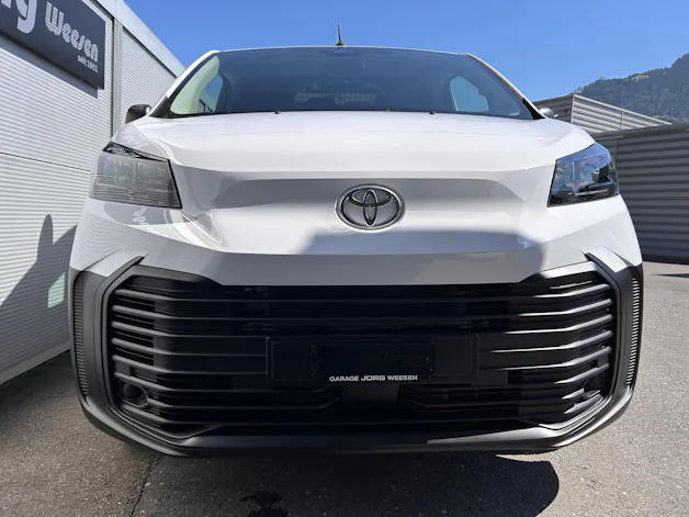 Toyota PROACE Van L2 2.2 D Active