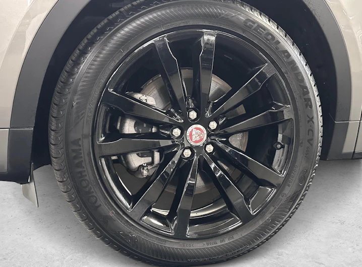 immagine del veicolo JAGUAR E-PACE