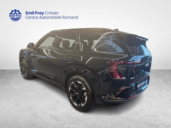 Vehicle image 2 Vehicle image 2