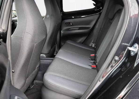 Vehicle image 6 Vehicle image 6